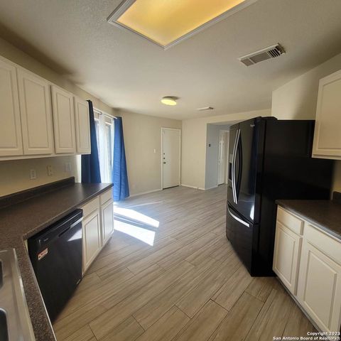 42 LATROBE POST, San Antonio, TX 78240