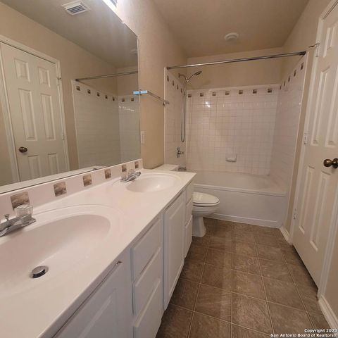 42 LATROBE POST, San Antonio, TX 78240