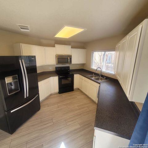 42 LATROBE POST, San Antonio, TX 78240