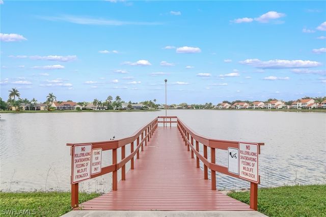 642 Lambton LN NE, Naples, FL 34104