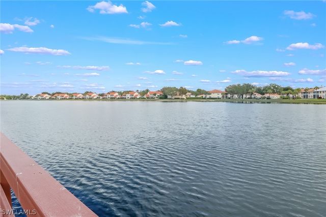 642 Lambton LN NE, Naples, FL 34104