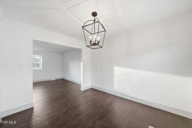 2085 Seven Oaks Drive, Morristown, TN 37814