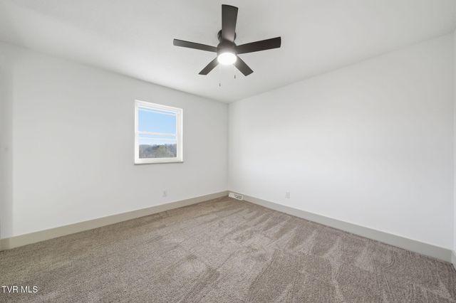 2085 Seven Oaks Drive, Morristown, TN 37814