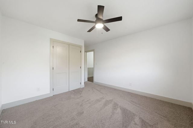 2085 Seven Oaks Drive, Morristown, TN 37814