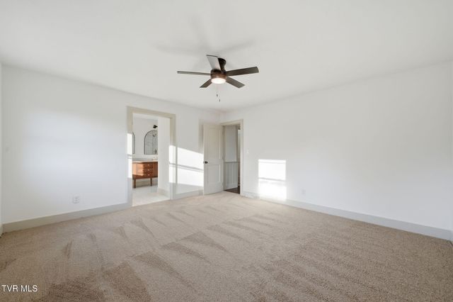 2085 Seven Oaks Drive, Morristown, TN 37814