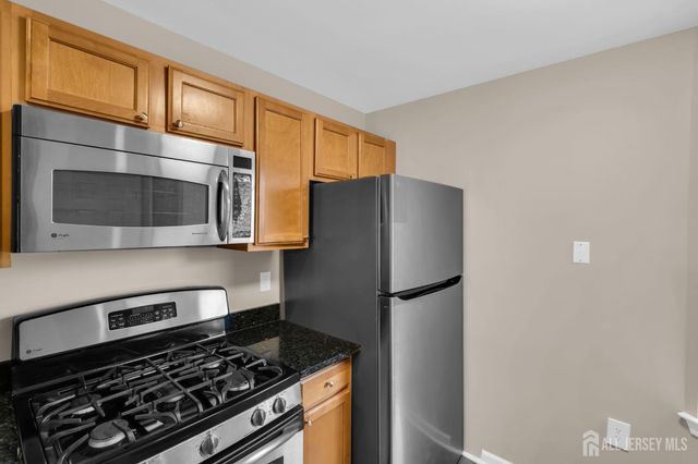 129 Ademics Way, South Amboy, NJ 08879