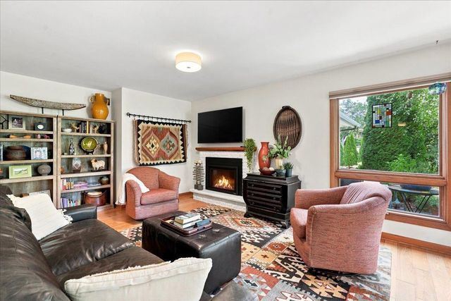 6117 Driftwood Avenue, Madison, WI 53705