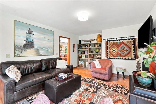 6117 Driftwood Avenue, Madison, WI 53705
