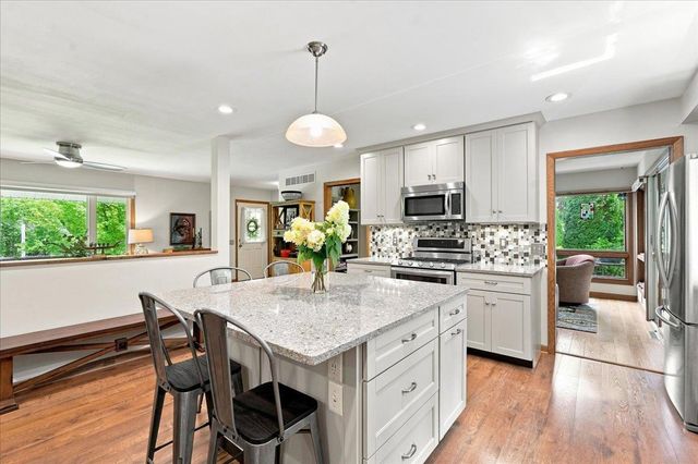 6117 Driftwood Avenue, Madison, WI 53705