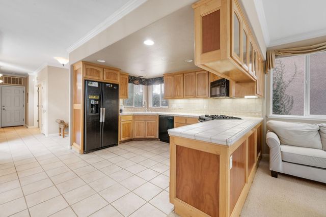 2736 Via Villaggio, Sacramento, CA 95864