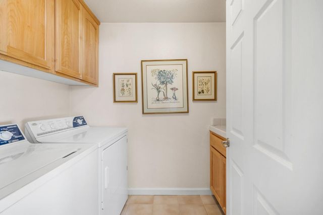 2736 Via Villaggio, Sacramento, CA 95864