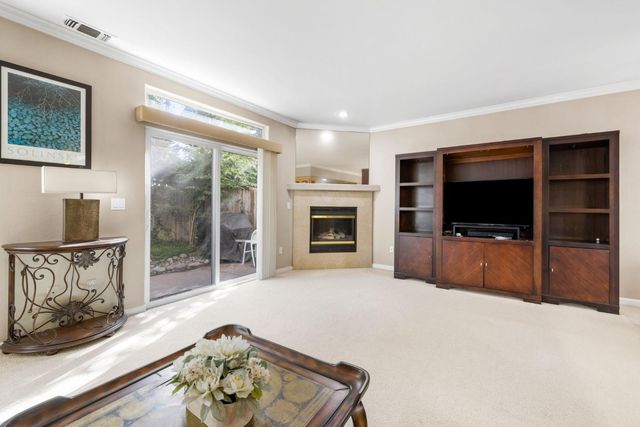 2736 Via Villaggio, Sacramento, CA 95864