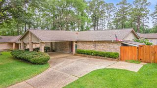 412 Burning Tree Drive, Huntsville, TX 77340