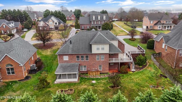 1725 Burnside Drive, Maryville, TN 37801