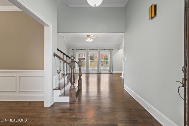 1725 Burnside Drive, Maryville, TN 37801