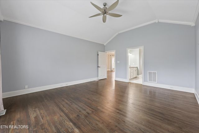 1725 Burnside Drive, Maryville, TN 37801