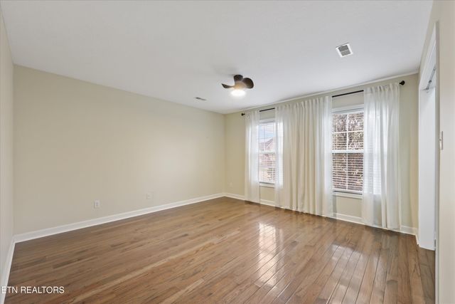 1725 Burnside Drive, Maryville, TN 37801