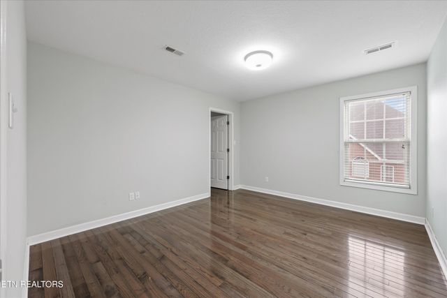 1725 Burnside Drive, Maryville, TN 37801