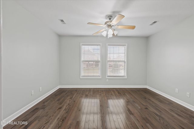 1725 Burnside Drive, Maryville, TN 37801