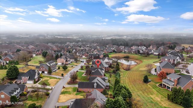 1725 Burnside Drive, Maryville, TN 37801