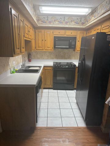 152 S Foster Dr, Baton Rouge, LA 70805