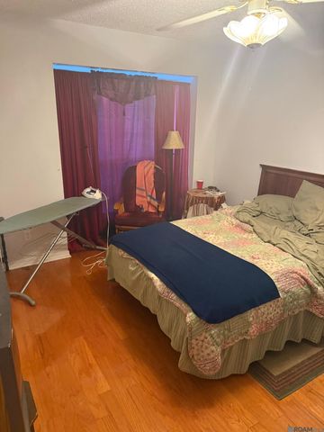 152 S Foster Dr, Baton Rouge, LA 70805