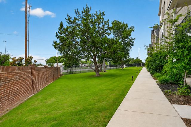 4811 Aldenbury Street, Dallas, TX 75228