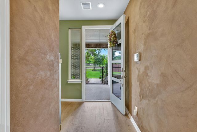 4811 Aldenbury Street, Dallas, TX 75228