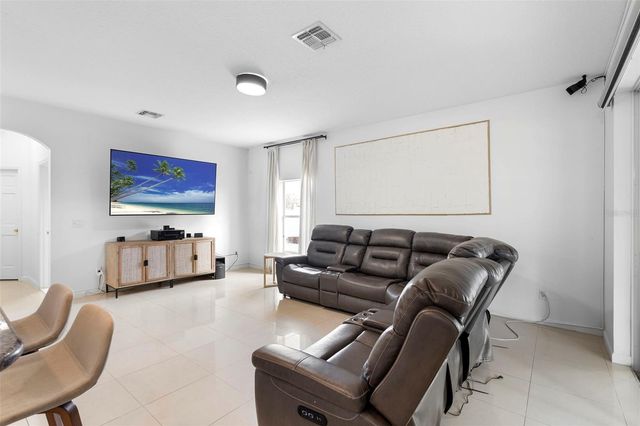 2697 STAR GRASS CIRCLE, Kissimmee, FL 34746