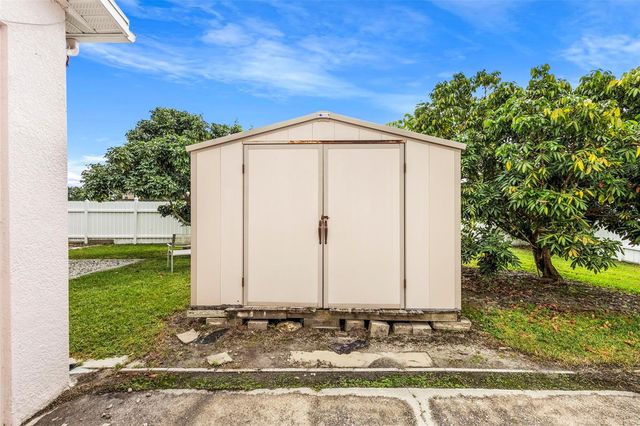 2697 STAR GRASS CIRCLE, Kissimmee, FL 34746