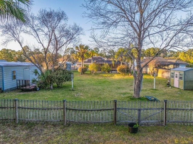 1013 Deer Chase Dr, St Augustine, FL 32086