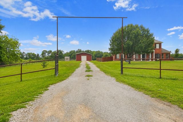 4013 Private Road 1166, Farmersville, TX 75442