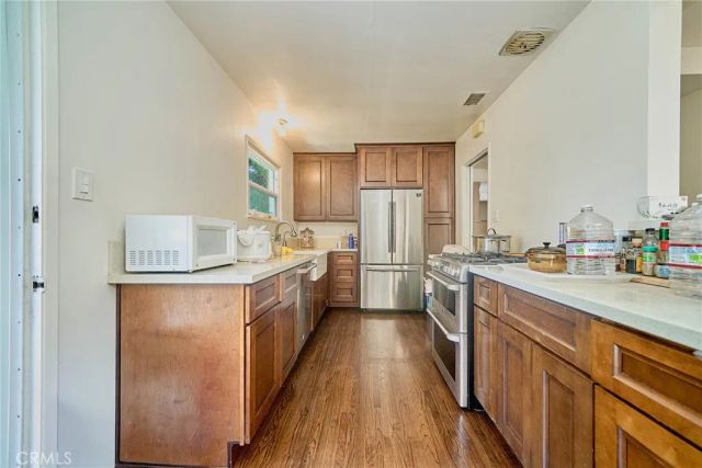21901 Ladeene Avenue, Torrance, CA 90503