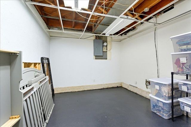 3024 W 4th Street, Waterloo, IA 50701