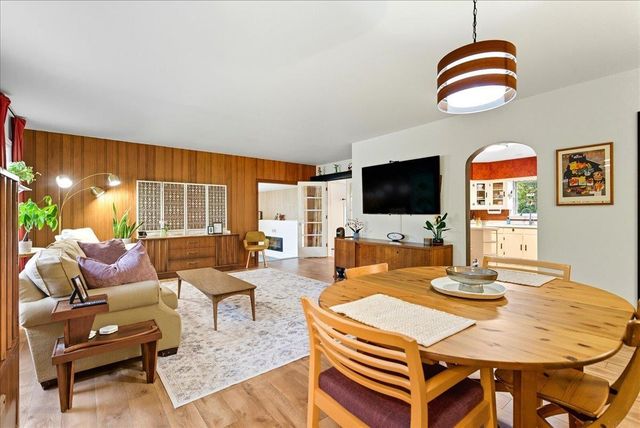 3024 W 4th Street, Waterloo, IA 50701