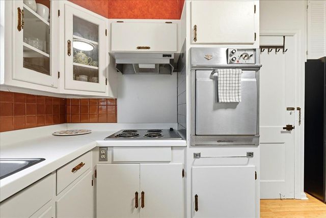 3024 W 4th Street, Waterloo, IA 50701