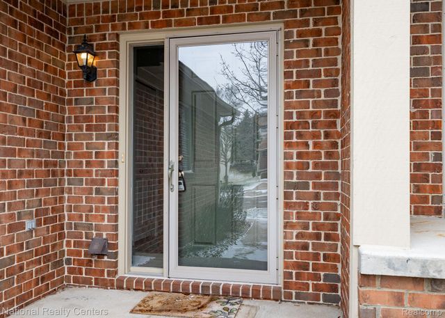 1291 Azalea Ln. Lane, Waterford Charter Township, MI 48327