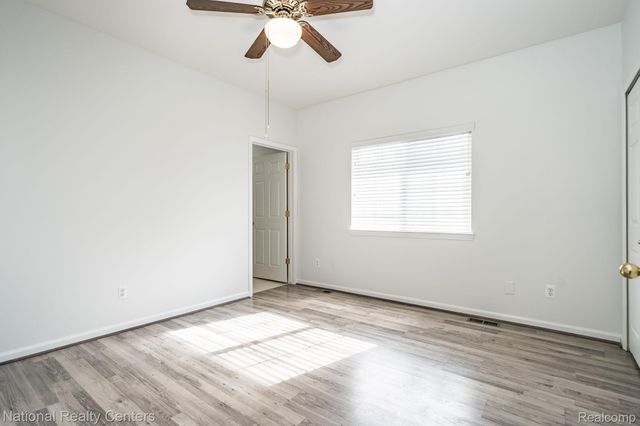 1291 Azalea Ln. Lane, Waterford Charter Township, MI 48327