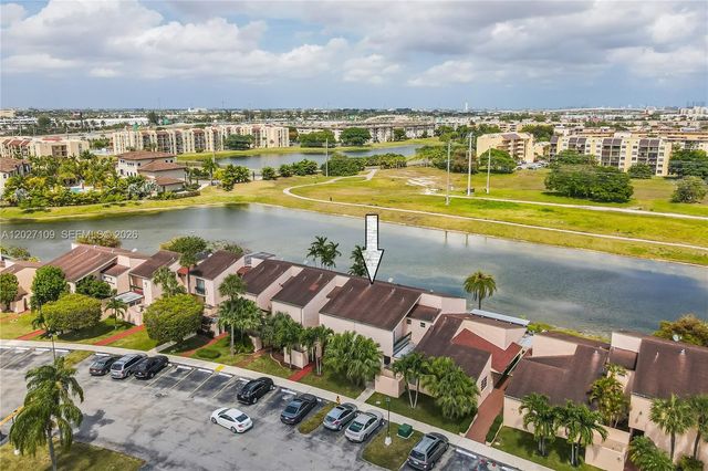 9179 Fontainebleau Blvd 9, Miami, FL 33172