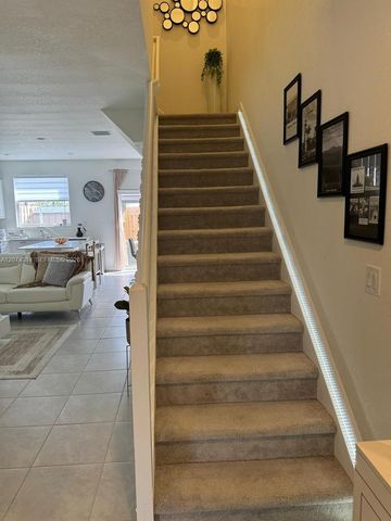 12265 NW 24th Place 12265, Miami, FL 33167