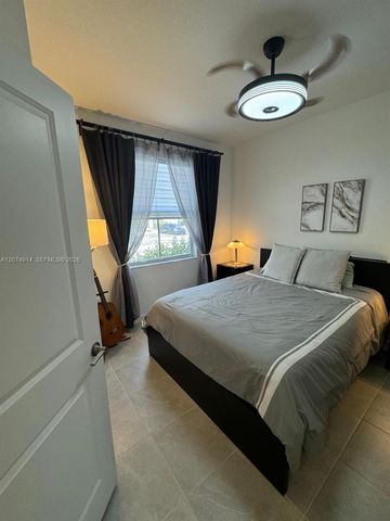12265 NW 24th Place 12265, Miami, FL 33167
