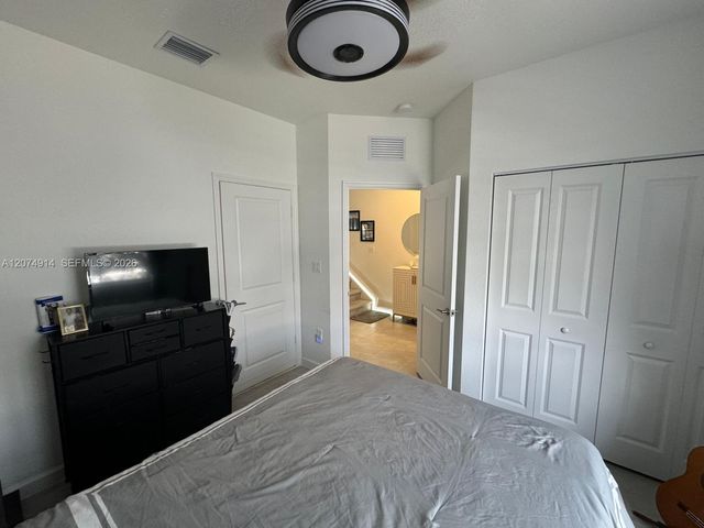 12265 NW 24th Place 12265, Miami, FL 33167
