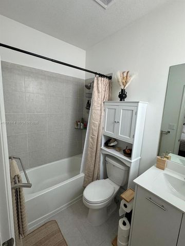 12265 NW 24th Place 12265, Miami, FL 33167