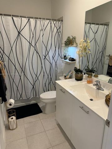 12265 NW 24th Place 12265, Miami, FL 33167