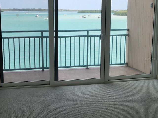 1 KEY CAPRI 209E, Treasure Island, FL 33706