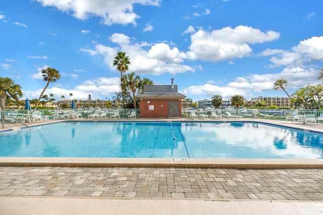 1 KEY CAPRI 209E, Treasure Island, FL 33706