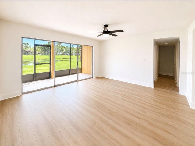 200 COUNTRY CLUB DRIVE 1505, Largo, FL 33771