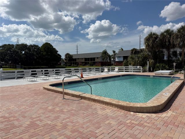 200 COUNTRY CLUB DRIVE 1505, Largo, FL 33771