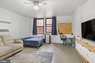 1324 Locust St Apt 631, Philadelphia, PA 19107