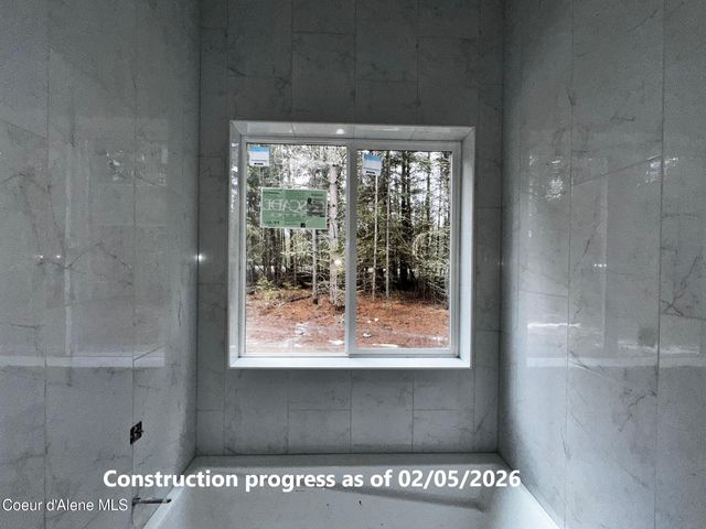 7705 E Howard Rd, Athol, ID 83801